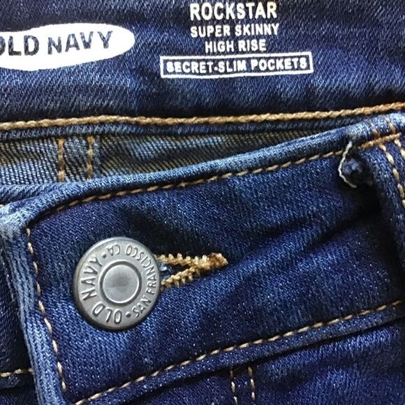 OLD NAVY  Rockstar Super Skinny High-Rise Distressed Jeans - Picture 4 of 4